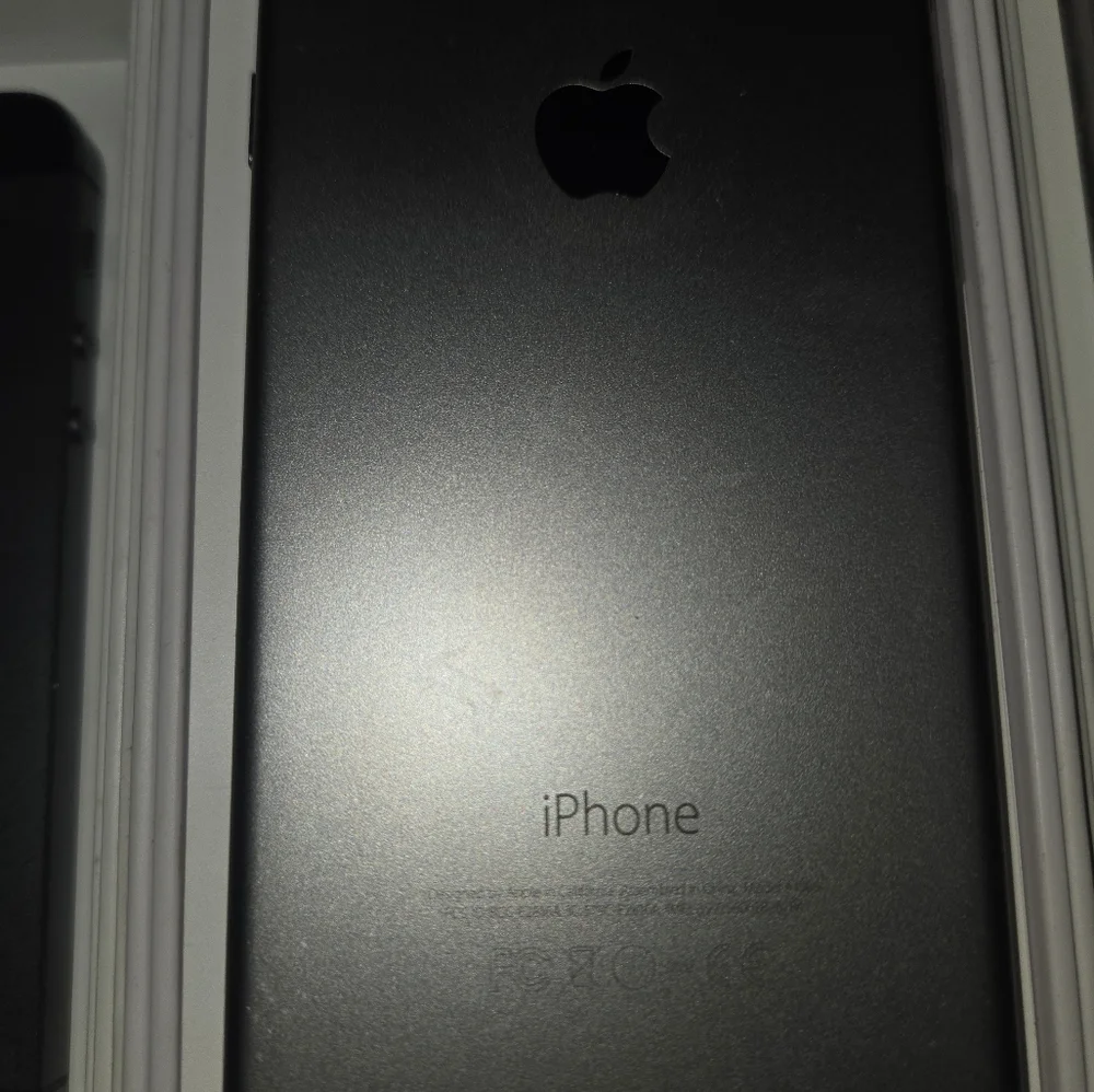 Apple iPhones - Silver and Black Untested